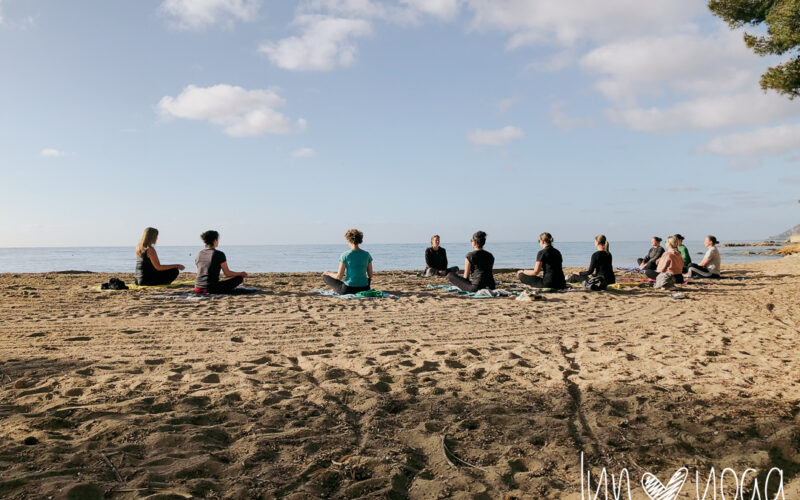 LynYoga voor yoga retreat en yoga les in Limburg en op Ibiza